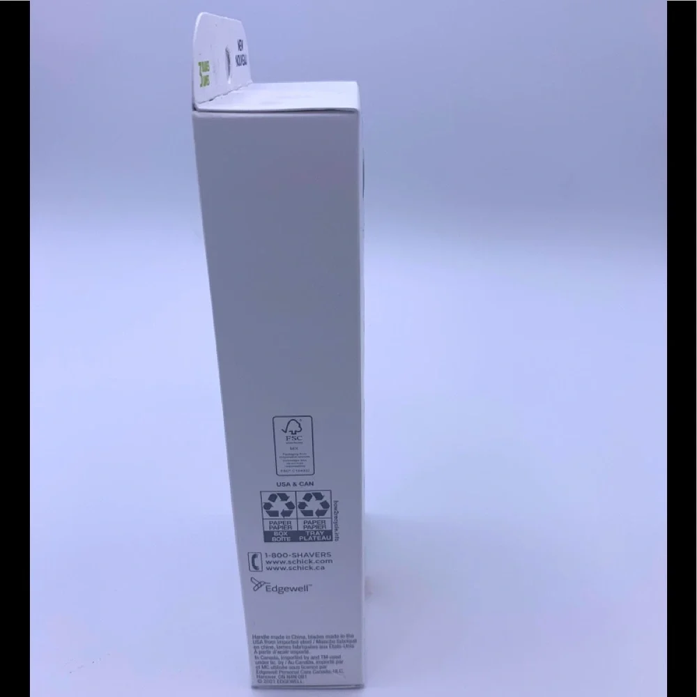 Schick Intuition Bamboo Razor - Picture 4 of 4